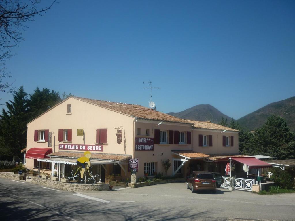 Logis Hotel Le Relais Du Serre Дюлефи Екстериор снимка